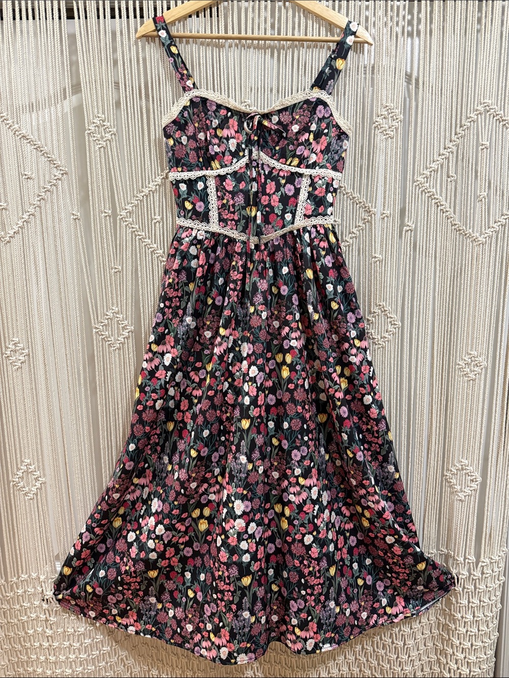 Cider Floral Sleeveless Maxi Dress with Lace Trim Bodice
